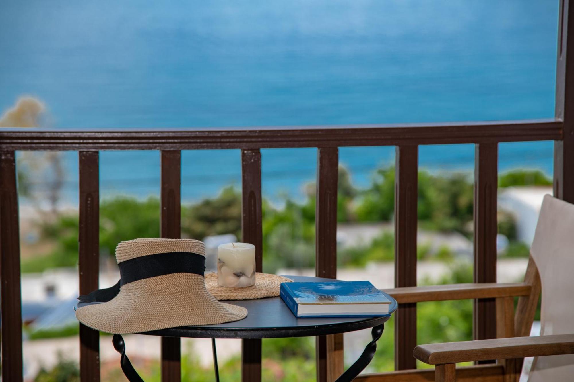 Lilian Beachfront Apartments Нео Кліма Екстер'єр фото