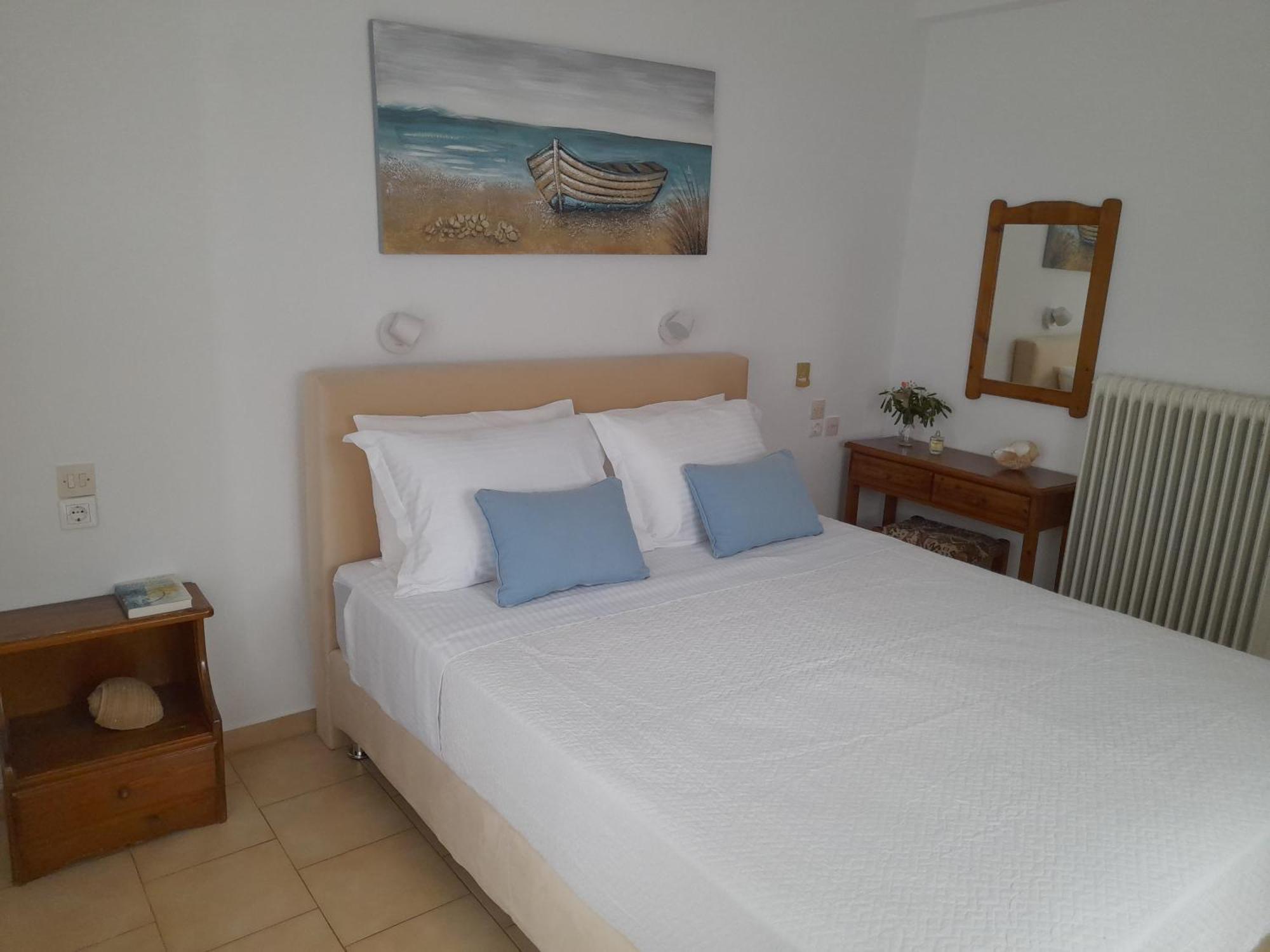 Lilian Beachfront Apartments Нео Кліма Екстер'єр фото